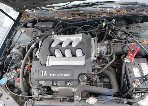 2000 Honda Accord 3.0 Ex from USA, damaged, VIN 1HGCG1658YA083508